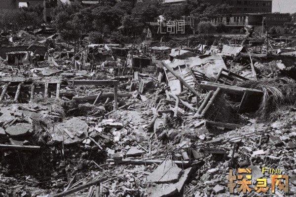 唐山大地震死亡人数是多少， 造成了242769人死亡164851人重伤(3)