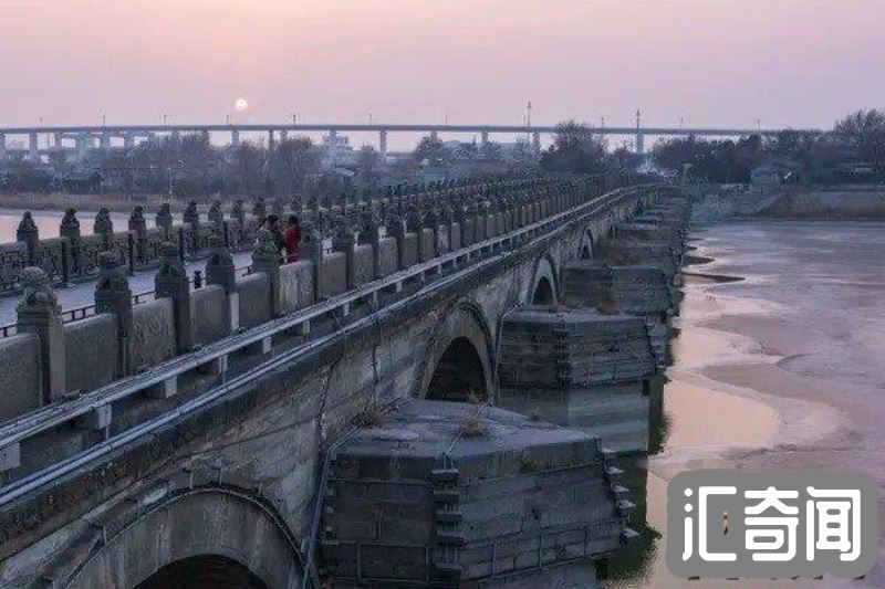 卢沟桥在哪位于(北京市丰台区永定河上因横跨卢沟河而得名)(4)