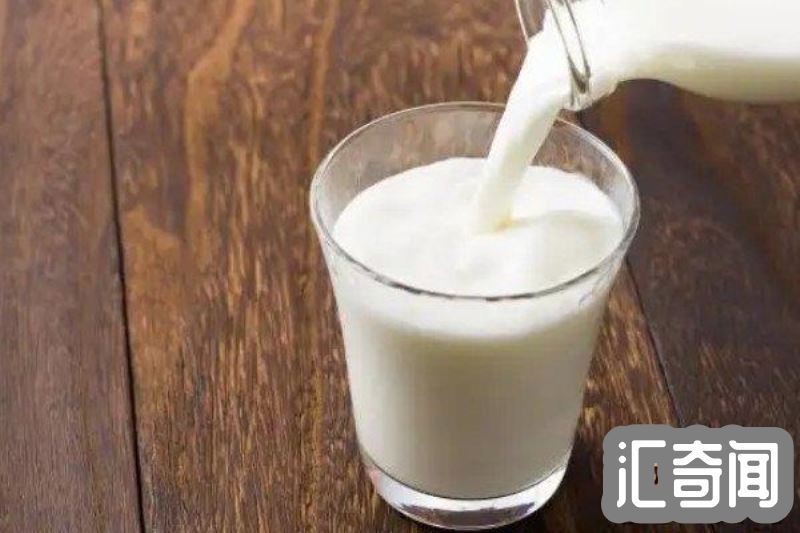 喝牛奶记住4个最佳时间（喝牛奶的正确时间有助于吸收营养睡眠）(3)