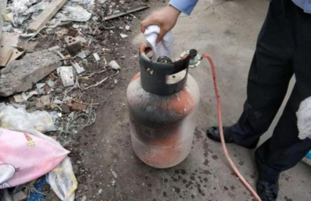 煤气罐爆炸导致八个人死亡威力到底有多大 当于150kg左右的炸药(1)